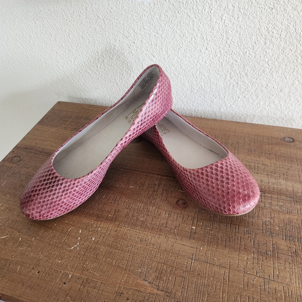 Miz Mooz Leather Snake Print Ballet Flats Size 7